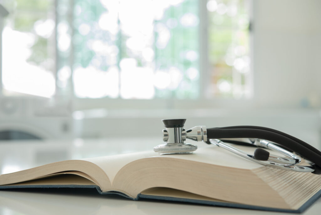 Studying Medicine in Global Destinations: Medical Education in the US and Canada | The Red Pen