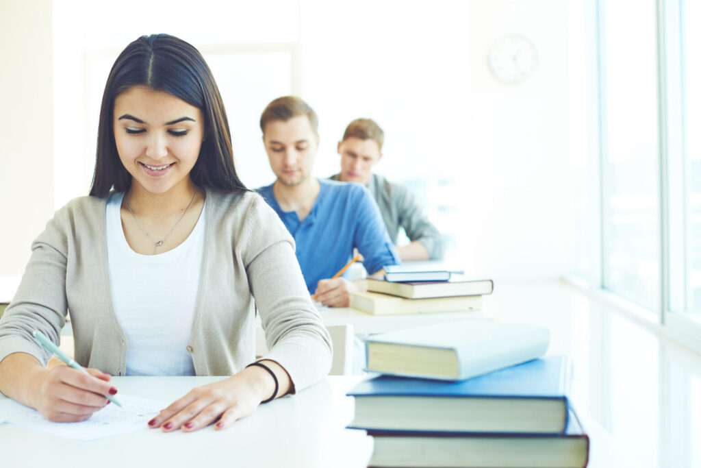 Ultimate Guide to Undergraduate Entrance Exams for UK Universities Overview - The Red Pen