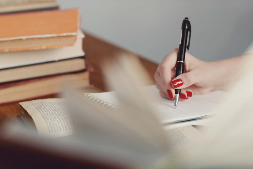 How to write standout supplemental essays for college applications - The Red Pen
